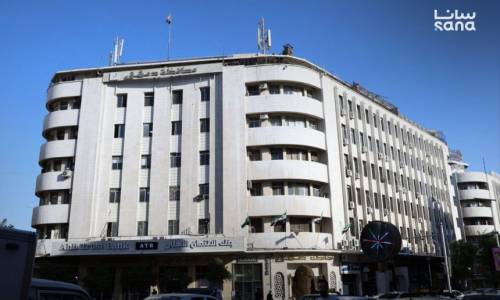 تعرّف على صلاحيات المحافظين وفق قرار لوزارة الإدارة المحلية